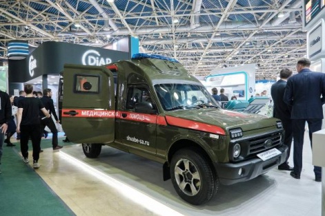 Ростех представил бронированную Lada Niva Legend медицинского назначения